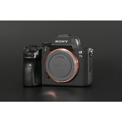 SONY ALPHA A7III VÁZ (Használt termék)